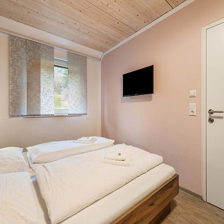 Large Apartment in Sankt Georgen with Balcony Fürstau Buitenkant foto